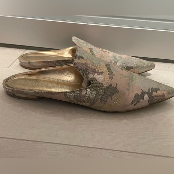 GUESS - Camouflage Pattern Mules - Picture 5 of 7